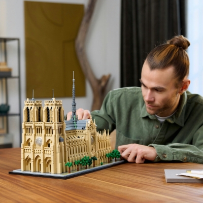 Notre-Dame de Paris 21061 LEGO Architecture