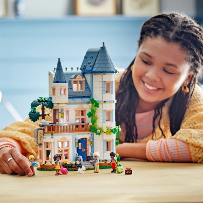 Castelul-pensiune 42638 LEGO Friends