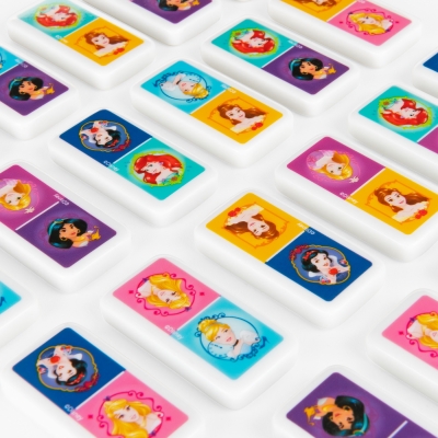 Joc Domino Lumea printeselor Disney in cutie de metal Spin Master