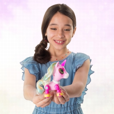 UNICORN INTERACTIV ZOOMER ZUPPS CHARM SPIN MASTER