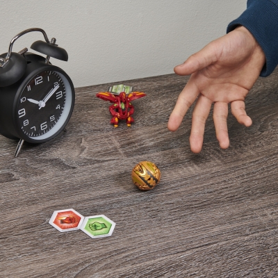 Figurina bila Bakugan S3 Ultra Dragonoid Spin Master