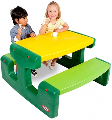 Masuta mare pentru picnic, Go Green, Little Tikes