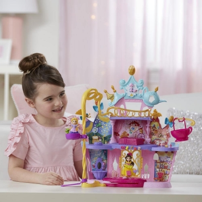 CASTELUL MUZICAL AL PRINTESELOR RAPUNZEL SI BELLE HASBRO