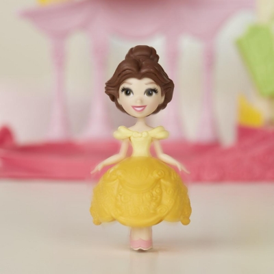 PAPUSICA PRINTESA BELLE CU RING DE DANS HASBRO