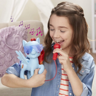 PONEIUL RAINBOW DASH CANTA CU EL HASBRO