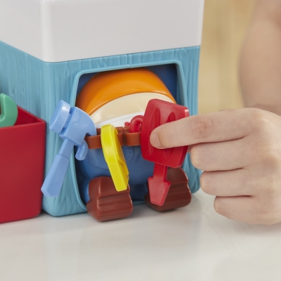 JOC DISTRACTIV PANTALONII INSTALATORULUI HASBRO