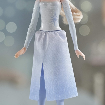 SET FROZEN2 CU PAPUSA ELSA  SI NOKK SPIRITUL MITIC HASBRO