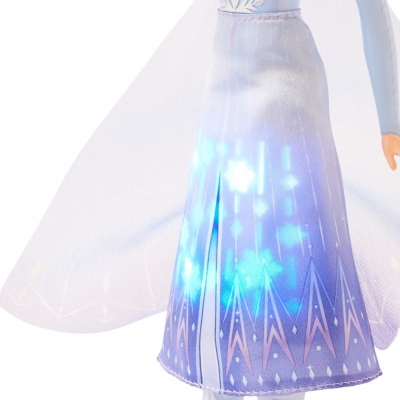 PAPUSA FROZEN2 ELSA CU ROCHITA LUMINOASA HASBRO