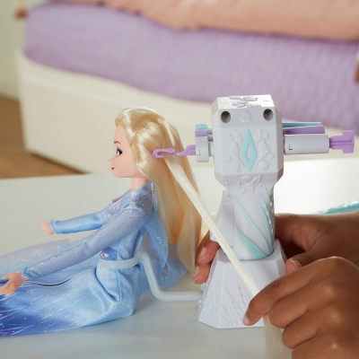 PAPUSA FROZEN2 ELSA CU PAR LUNG PENTRU IMPLETIT HASBRO