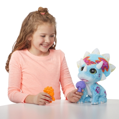 FURREAL BABY DINOZAUR INTERACTIV HASBRO