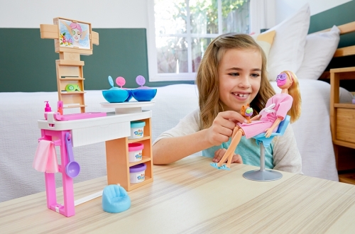 Set de joaca O zi la salonul spa Barbie